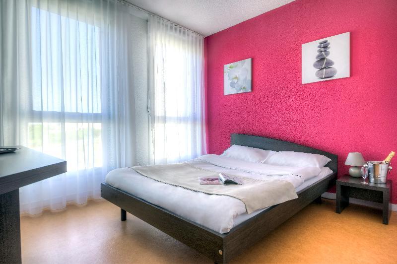 Comfort Aparthotel Besancon Hauts Du Chazal Eksteriør bilde