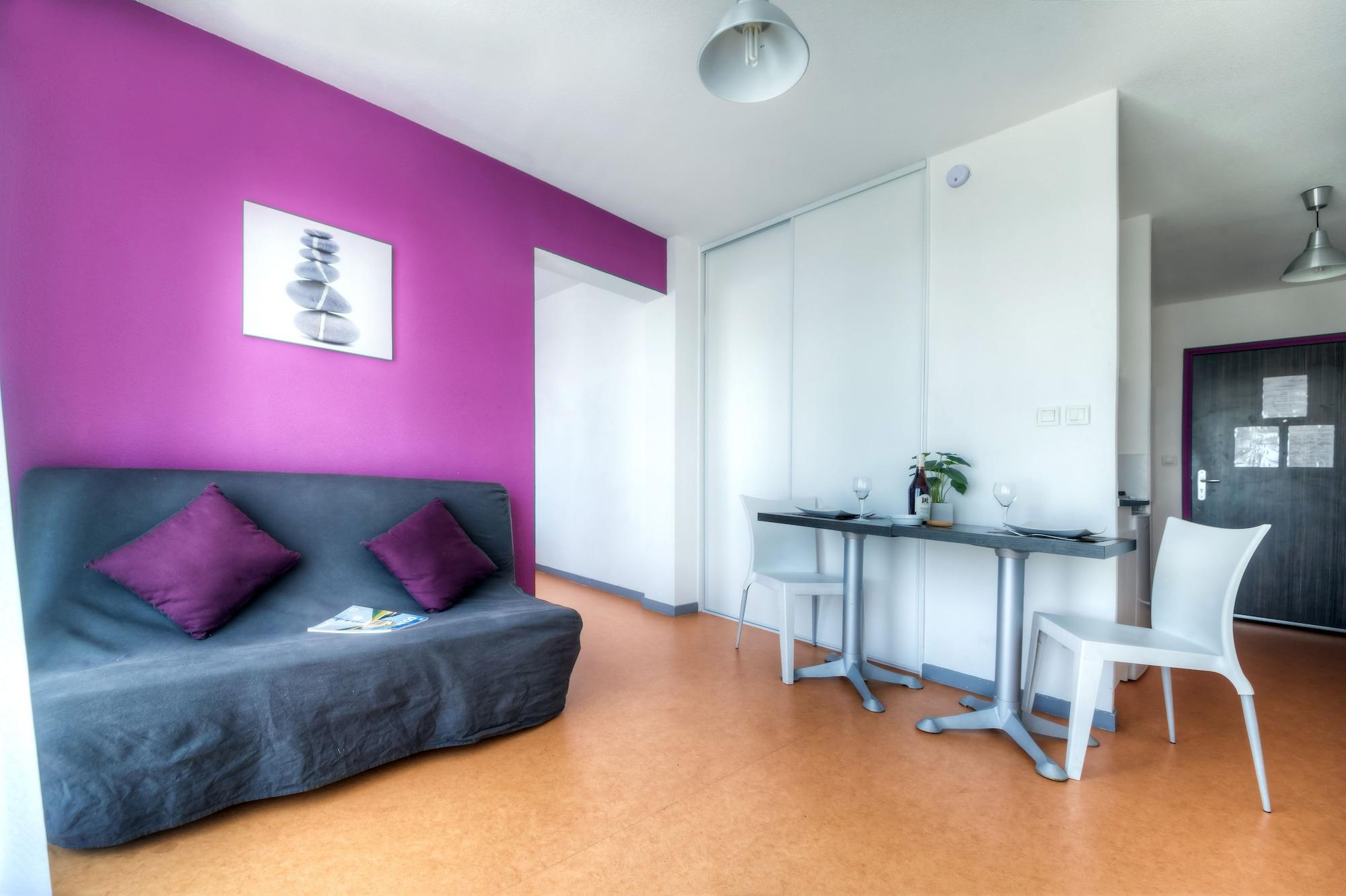 Comfort Aparthotel Besancon Hauts Du Chazal Eksteriør bilde