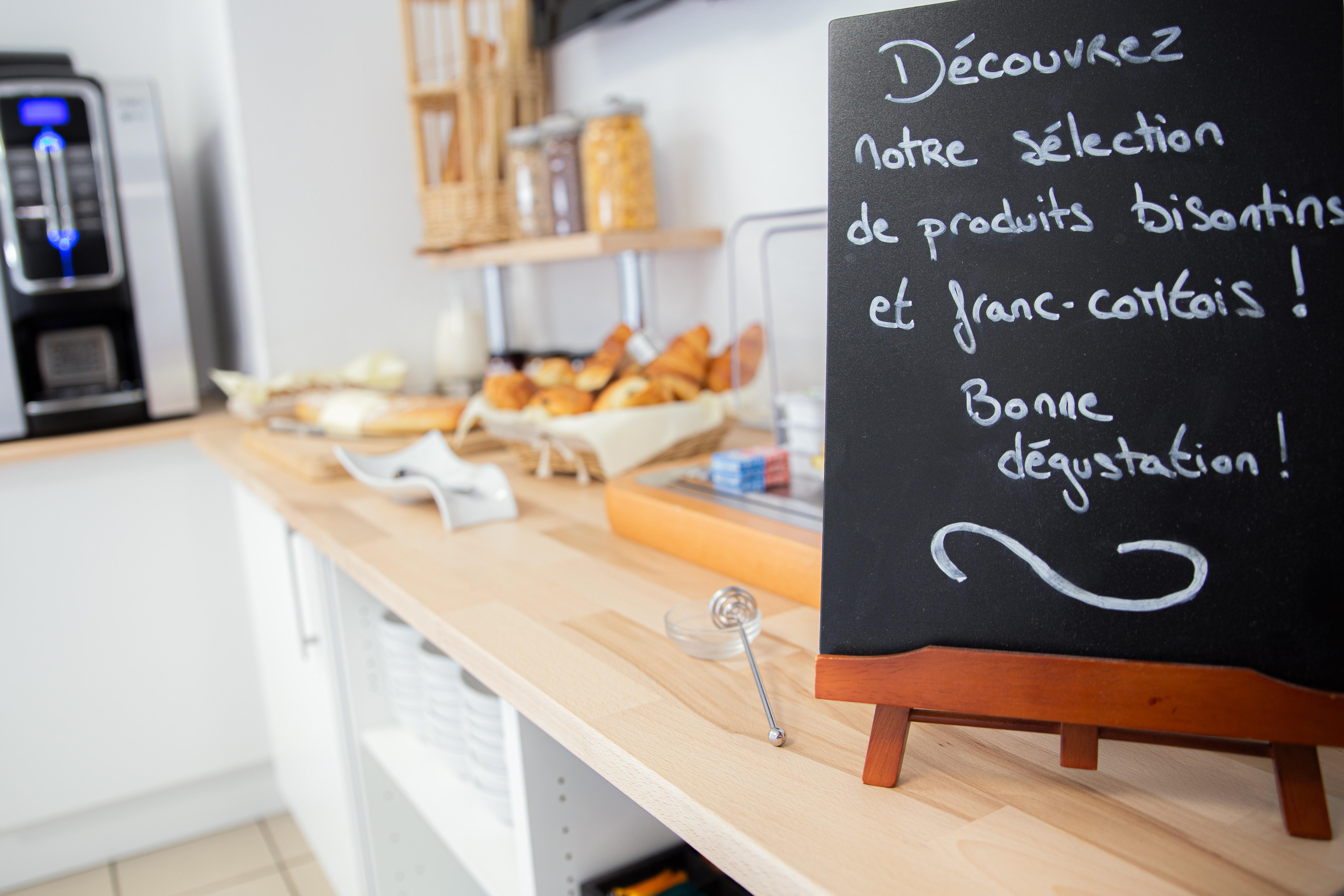 Comfort Aparthotel Besancon Hauts Du Chazal Eksteriør bilde