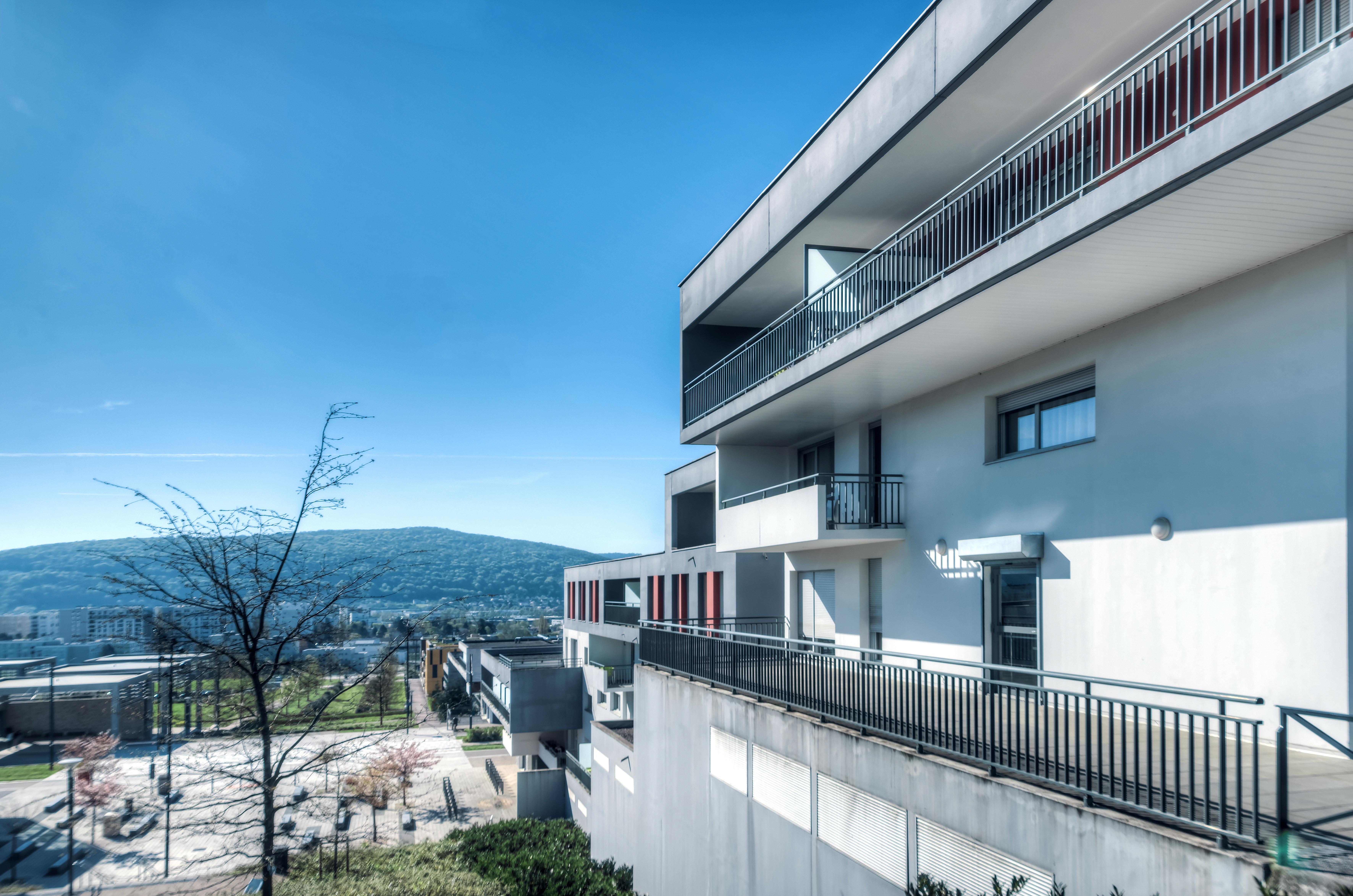 Comfort Aparthotel Besancon Hauts Du Chazal Eksteriør bilde