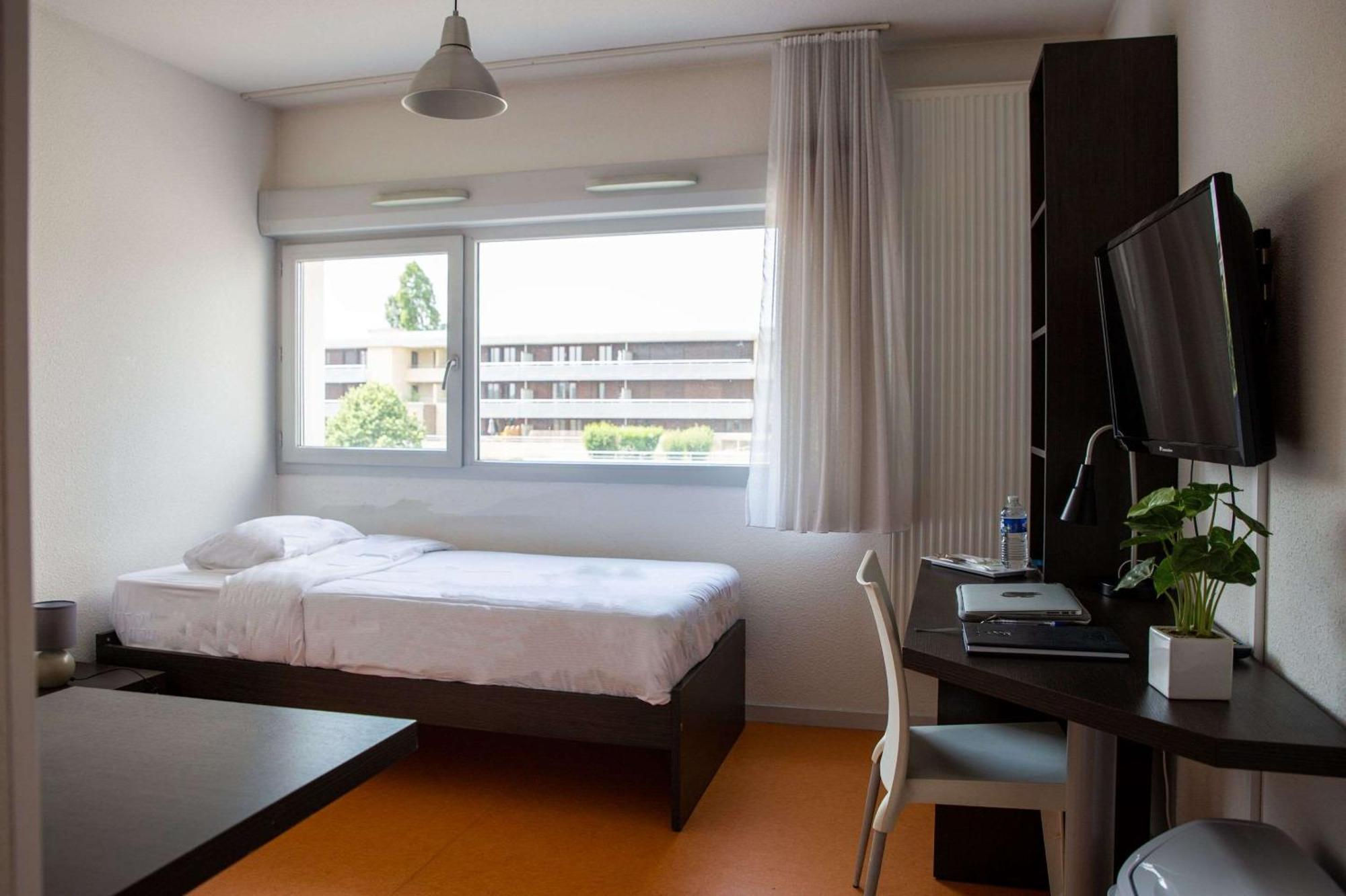 Comfort Aparthotel Besancon Hauts Du Chazal Eksteriør bilde